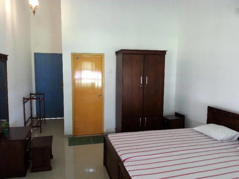 Serenity Lake Resort Yala Tissamaharama Esterno foto